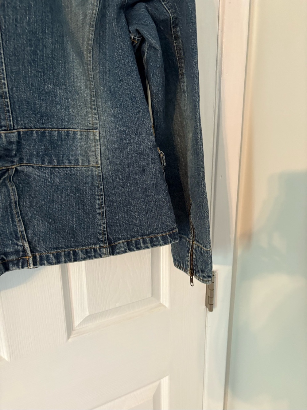 Old Navy Denim Utility Jacket Cargo Pocket Zip Front Blue Large - Picture 5 of 12